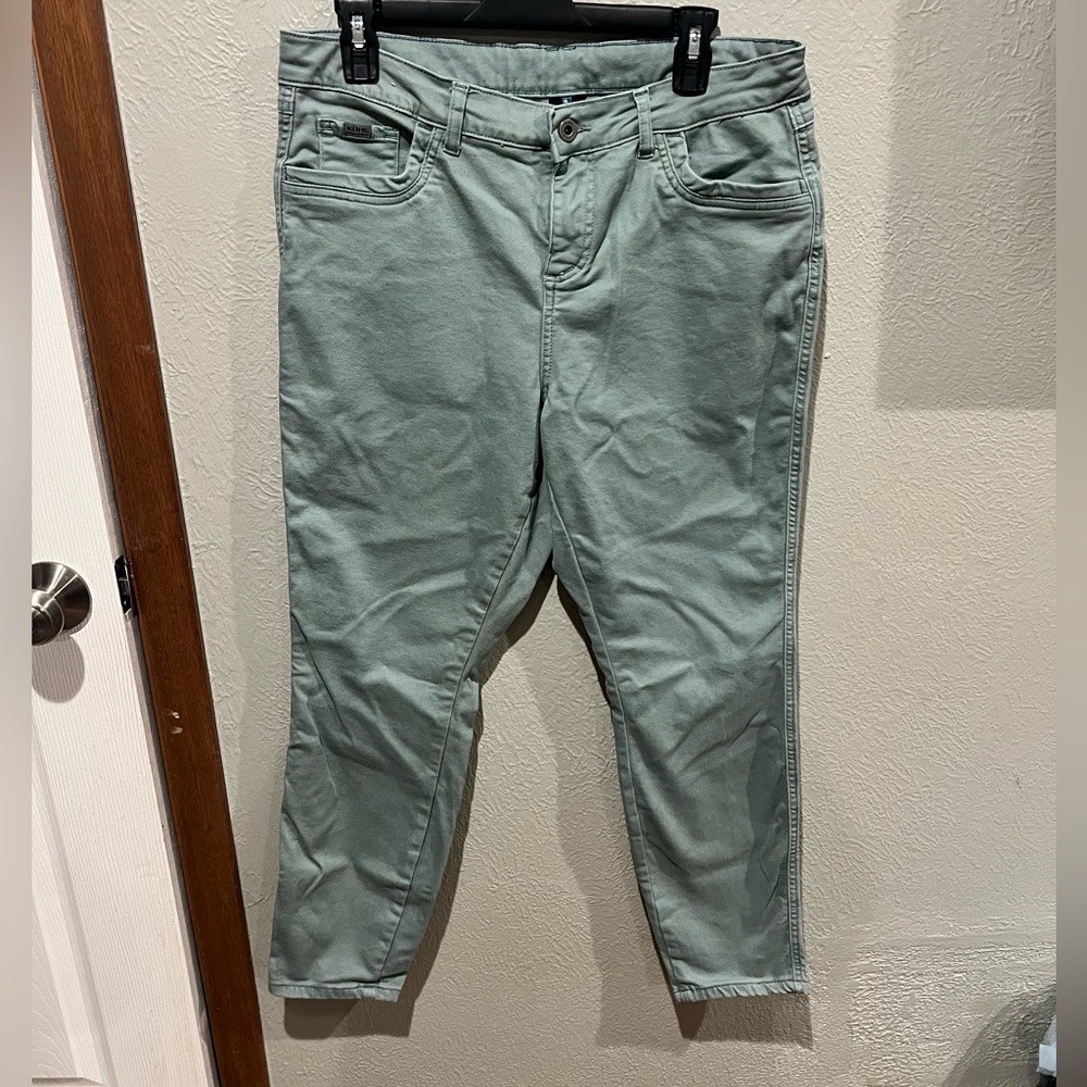 Kuhl Women's Skinny Jeans in Sage Green Size 14 Short Button and Drawstring Euc